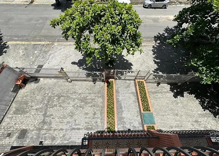 Ap 3! Lindo Com Sacada, Apenas 250 Metros Da Praia Da Enseada! Guarujá
